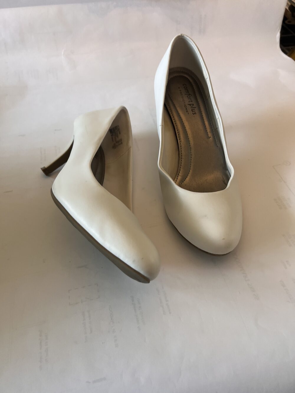Heels | Comfort Plus | White| Size 8W
